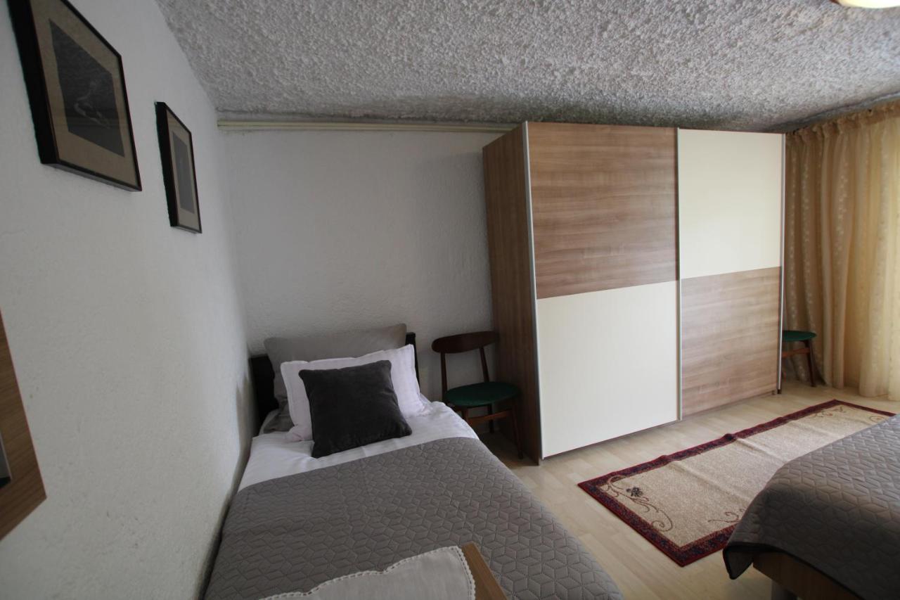 Apartment Sunny Garden โปเรช ภายนอก รูปภาพ